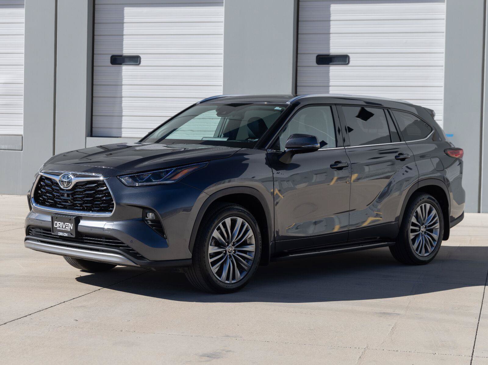 Used 2022 Toyota Highlander Platinum AWD/4WD image 7