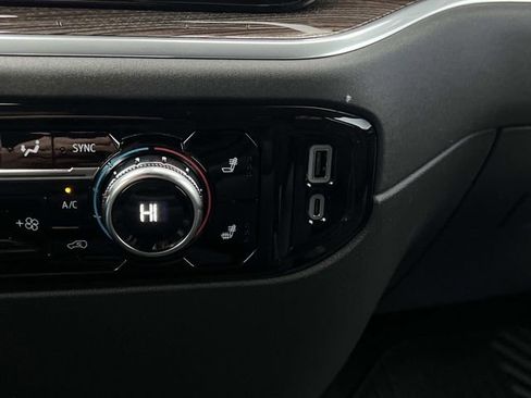 New 2026 GMC Sierra 1500 Elevation image 23