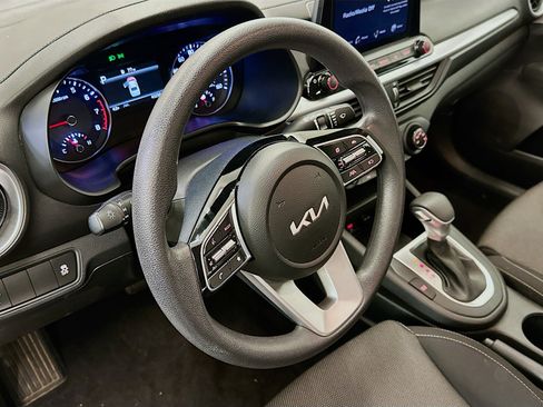 Used 2023 Kia Forte LXS image 18