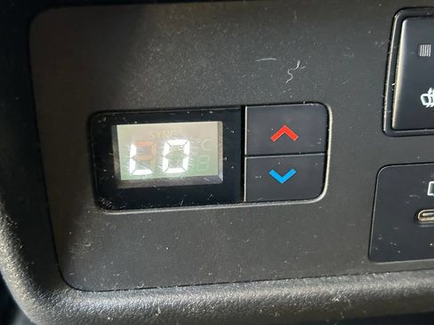 Used 2021 Nissan Rogue Platinum FWD image 21