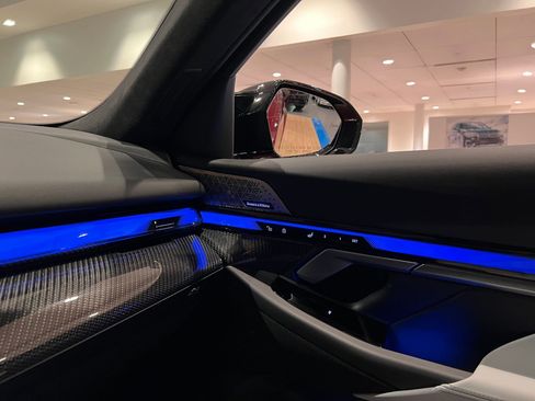 New 2026 BMW M5 Touring image 32