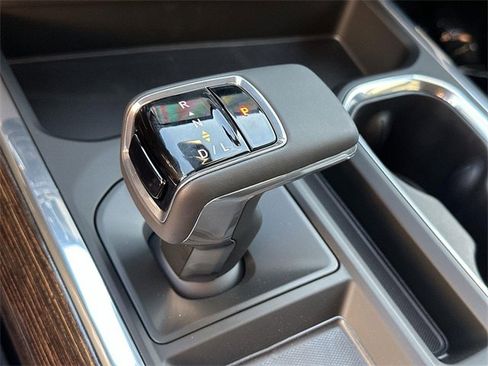 New 2026 GMC Sierra 1500 Elevation w/ LPO, Elevation Black Package image 13