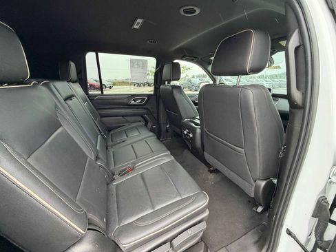 Used 2021 GMC Yukon XL SLT AWD/4WD image 26