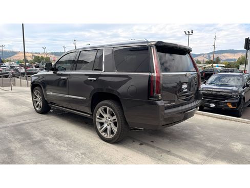 Used 2016 Cadillac Escalade Premium AWD/4WD image 25