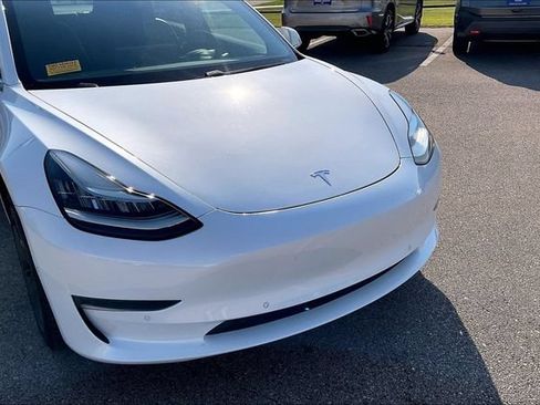 Used 2018 Tesla Model 3 Long Range RWD image 7