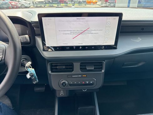 New 2026 Ford Maverick XL AWD/4WD image 5