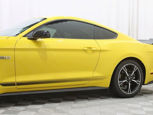 Used 2016 Ford Mustang GT Premium w/ Equipment Group 401A image 4