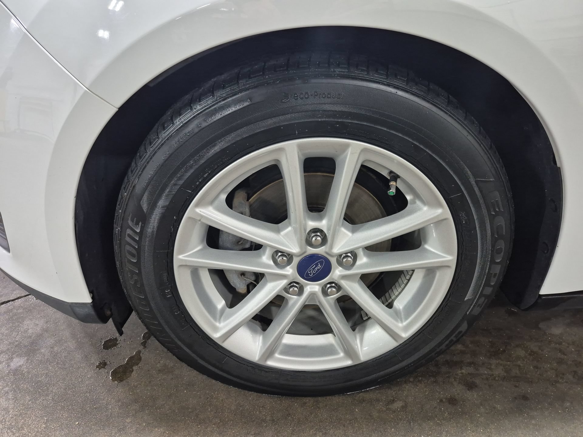 Used 2015 Ford Focus SE FWD image 29