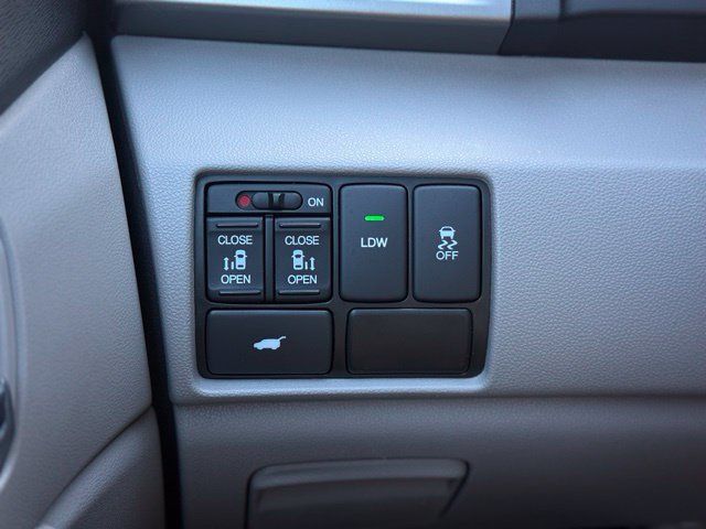 Used 2016 Honda Odyssey EX-L image 22