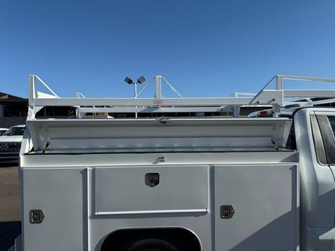 New 2026 Ford F250 XL w/ XL Chrome Package image 10