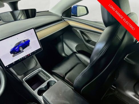 Used 2022 Tesla Model Y Long Range AWD/4WD image 25