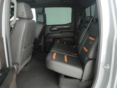 Used 2024 GMC Sierra 1500 AT4 w/ AT4 Preferred Package AWD/4WD image 24