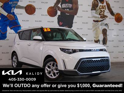 Used 2025 Kia Soul LX w/ LX Technology Package