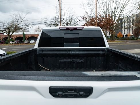 Used 2022 GMC Sierra 1500 AT4X image 7