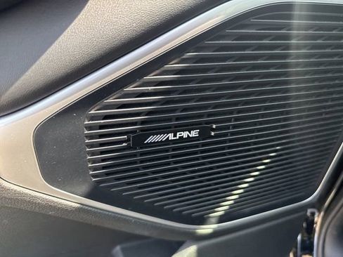 Used 2022 Jeep Wagoneer Series II w/ Premium Group I AWD/4WD image 12