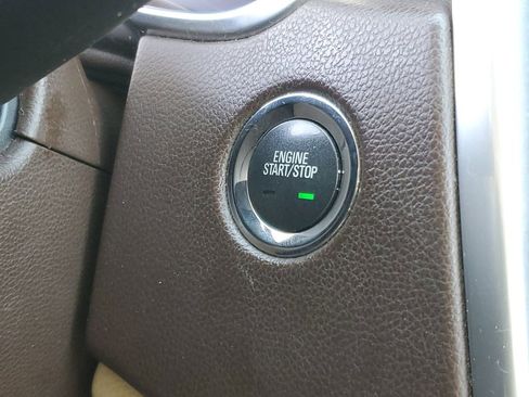 Used 2016 Cadillac SRX Luxury image 16