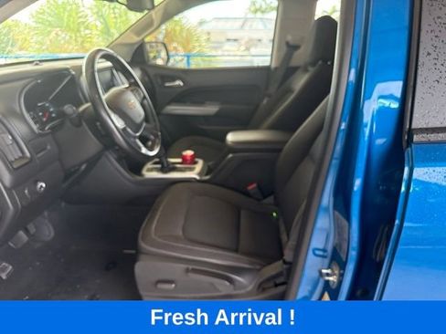 Used 2021 Chevrolet Colorado LT w/ Safety Package RWD image 2