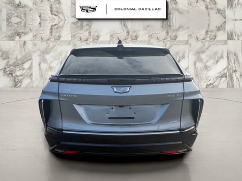Used 2026 Cadillac Lyriq Premium Luxury AWD/4WD image 4