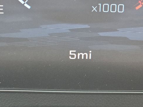 New 2026 Chevrolet Traverse LT w/ Driver Confidence Package image 17