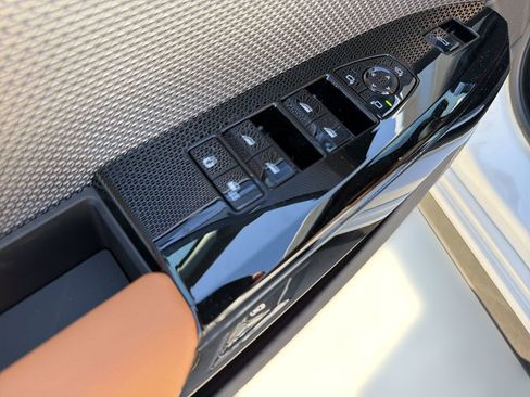 New 2026 BMW 740i image 13