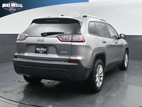 Used 2020 Jeep Cherokee Latitude FWD image 7