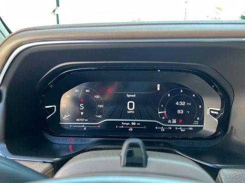 Used 2023 GMC Yukon XL Denali w/ Denali Reserve Package image 19