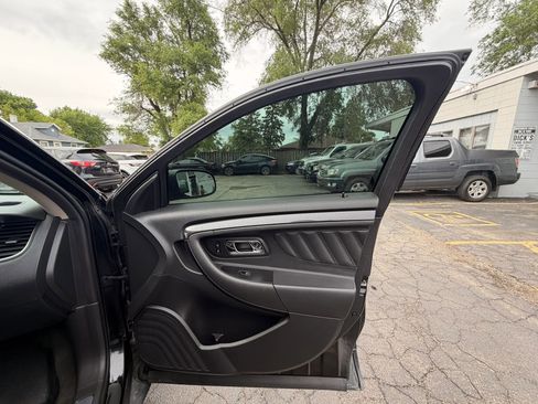 Used 2012 Ford Taurus SHO AWD/4WD image 22