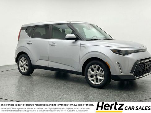 Used 2025 Kia Soul LX w/ LX Technology Package image 1