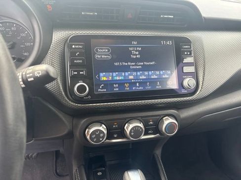 Used 2023 Nissan Kicks SV w/ Interior Electronics Package FWD image 32