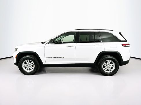 Used 2023 Jeep Grand Cherokee Laredo w/ Luxury Tech Group I image 4