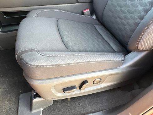 New 2026 Nissan Pathfinder SV image 18