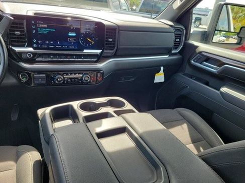 Used 2025 Chevrolet Silverado 2500 LT w/ Convenience Package AWD/4WD image 18