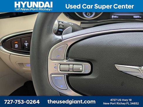 Used 2025 Genesis GV70 2.5T w/ Select Package AWD/4WD image 38