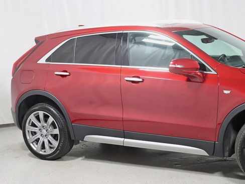 Used 2019 Cadillac XT4 Premium Luxury w/ Enhanced Visibility Package AWD/4WD image 3