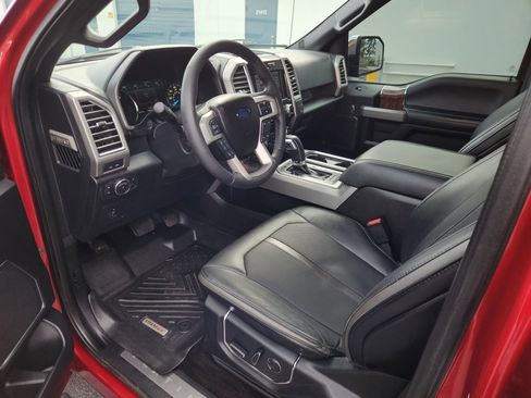 Used 2015 Ford F150 Platinum w/ Equipment Group 701A Luxury image 6