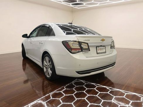 Used 2016 Chevrolet Cruze LTZ w/ Sun, Sound and Sport Package FWD image 6