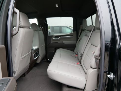 New 2026 GMC Sierra 1500 SLT w/ SLT Premium Plus Package image 8