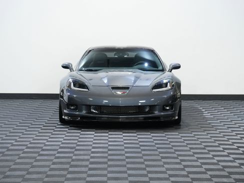 Used 2009 Chevrolet Corvette ZR1 w/ Preferred Equipment Group RWD image 4
