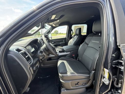 Used 2025 RAM 2500 Laramie w/ Night Edition AWD/4WD image 12