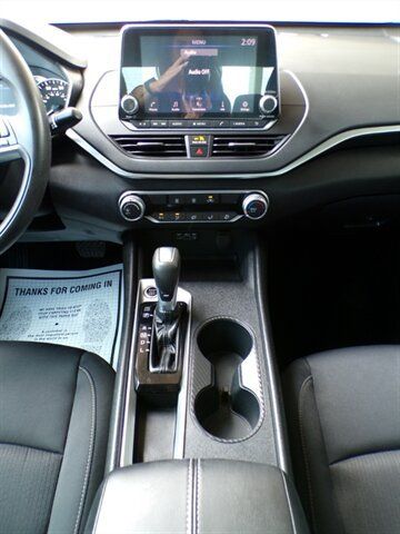 Used 2020 Nissan Altima 2.5 S FWD image 30