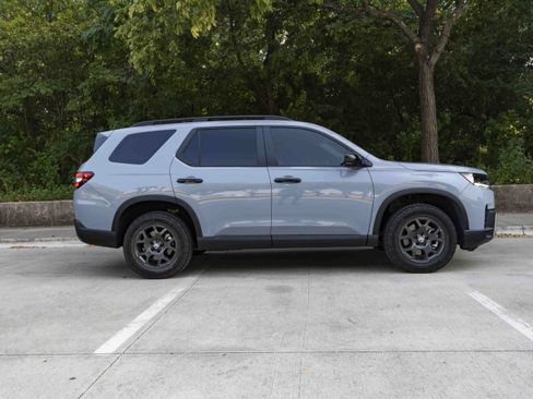Used 2026 Honda Pilot TrailSport image 10