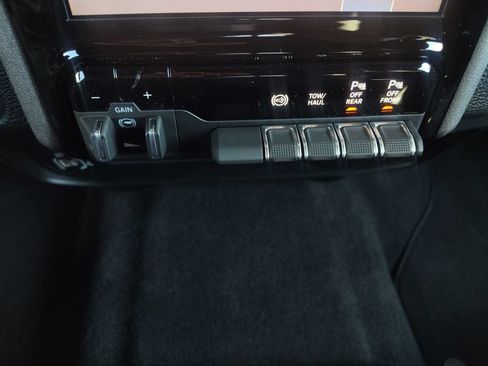 New 2026 RAM 2500 Tradesman AWD/4WD image 10