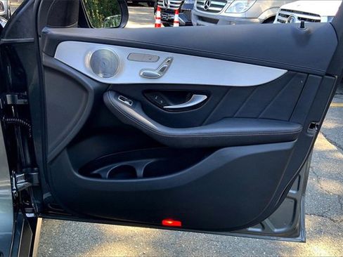 Used 2019 Mercedes-Benz GLC 300 4MATIC Coupe image 19