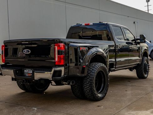 Used 2024 Ford F350 Lariat w/ Lariat Ultimate Package AWD/4WD image 10