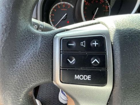 Used 2011 Toyota 4Runner Limited image 24