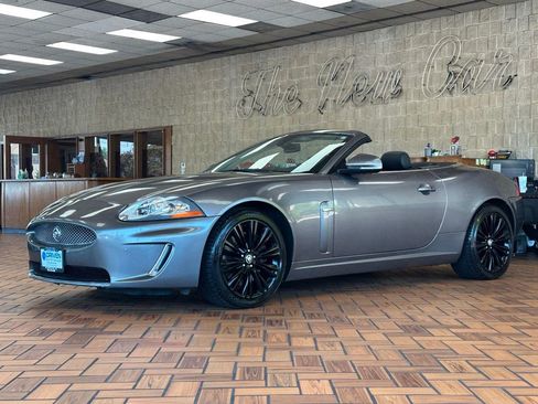 Used 2010 Jaguar XK Convertible RWD image 4