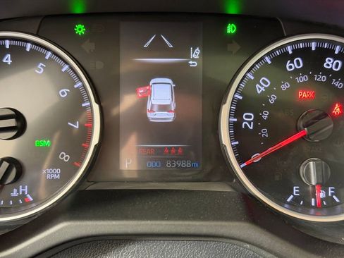 Used 2019 Toyota RAV4 XLE AWD/4WD image 24