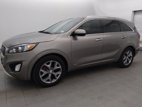 Used 2017 Kia Sorento SX AWD/4WD image 2