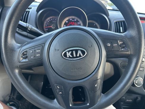 Used 2012 Kia Forte EX image 27
