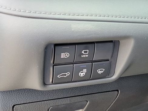 Used 2022 Toyota Highlander Platinum AWD/4WD image 11
